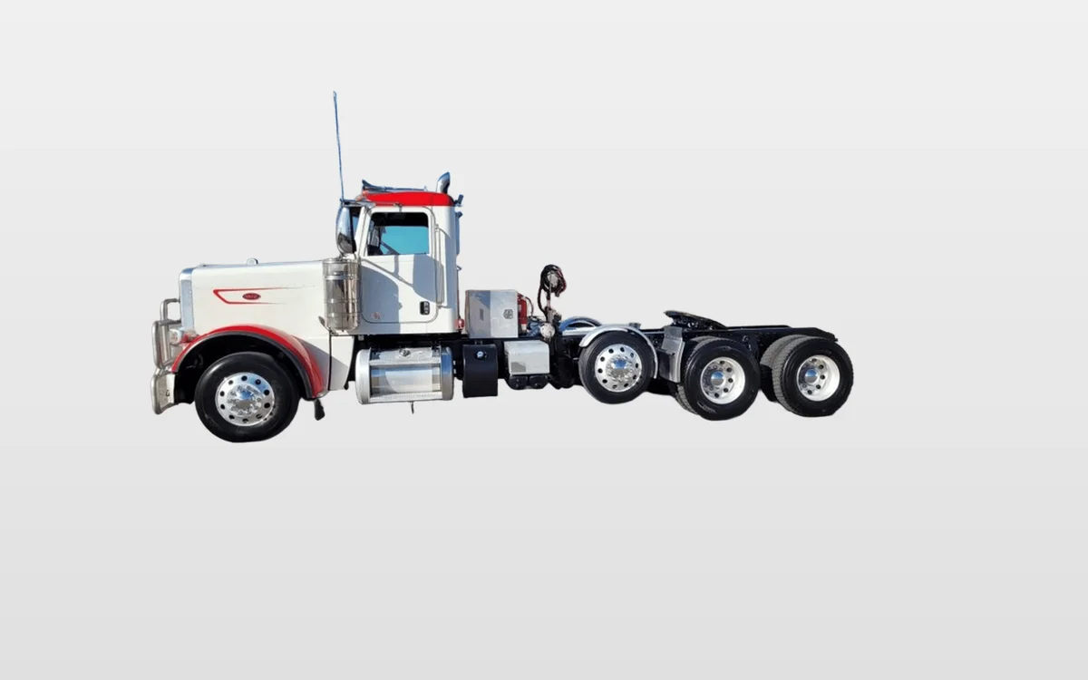 2023 Peterbilt