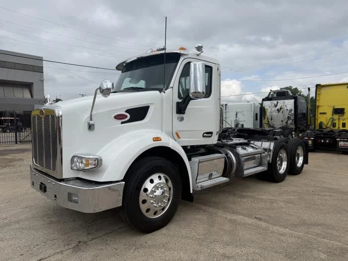 2020 Peterbilt 567