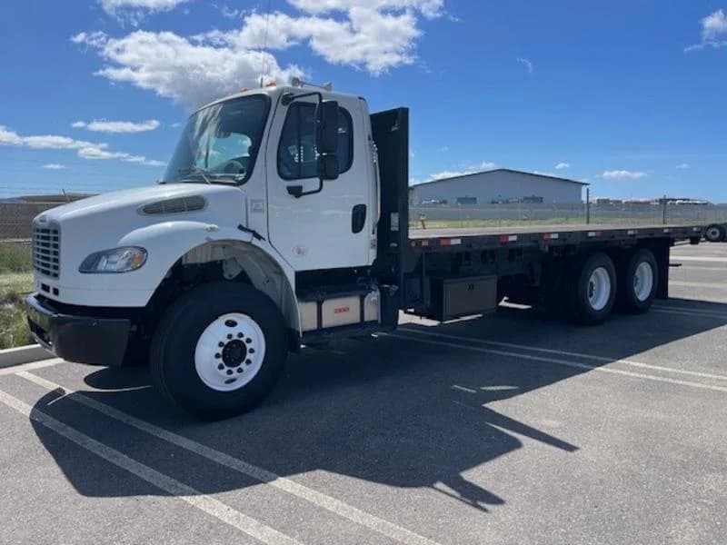 2017 Freightliner M2 106