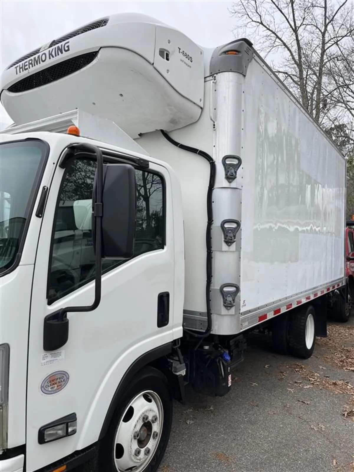 2019 Isuzu NRR