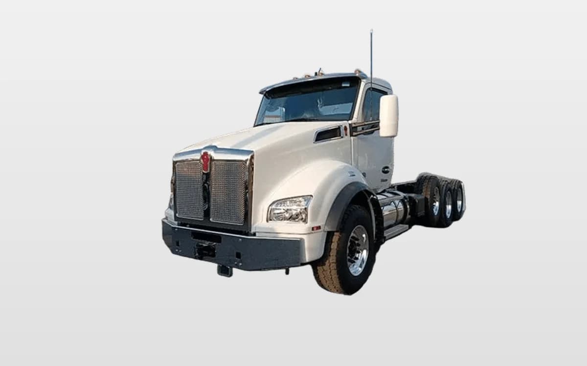 2025 Kenworth T880