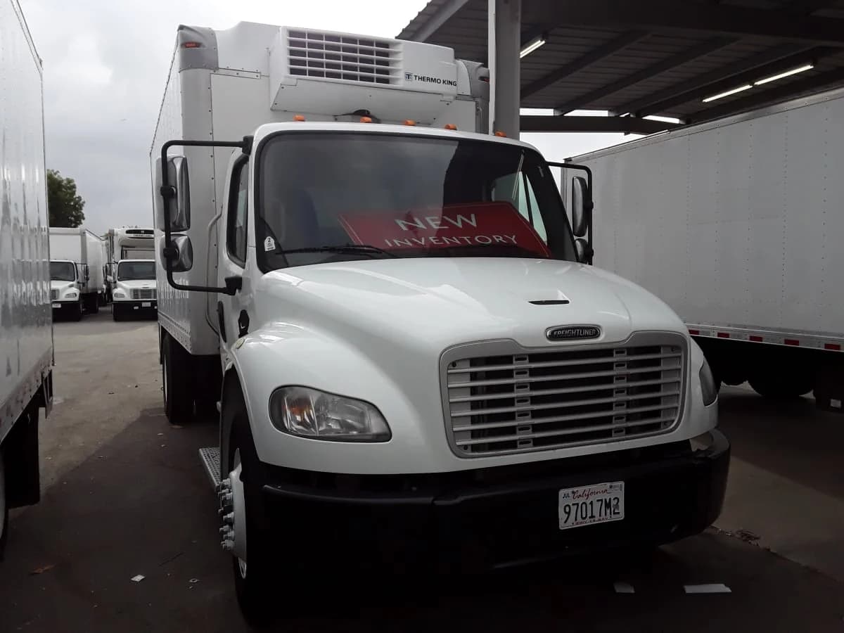 2018 Freightliner M2 106