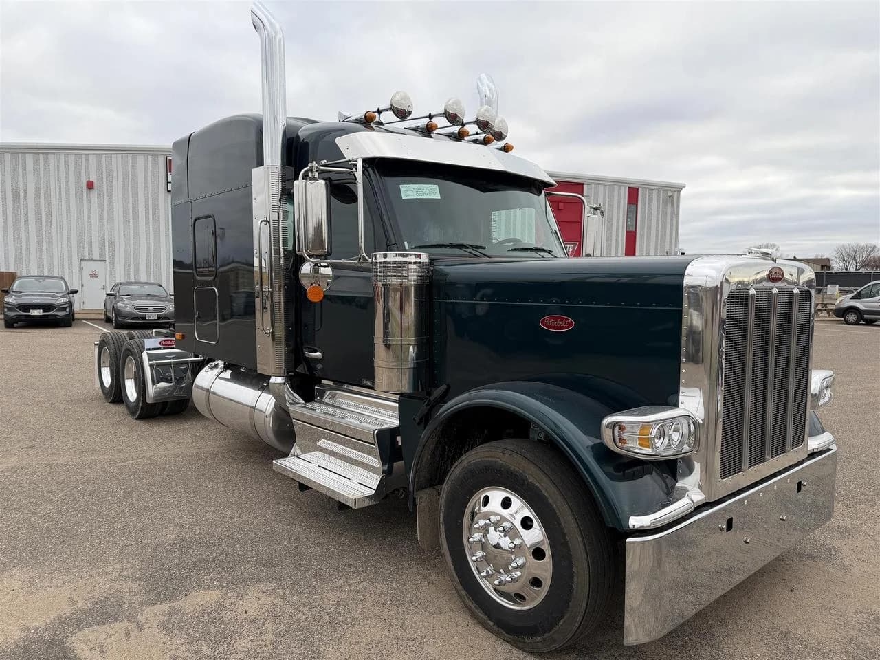 2027 Peterbilt 589