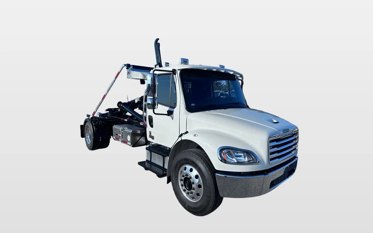2025 Freightliner M2 106