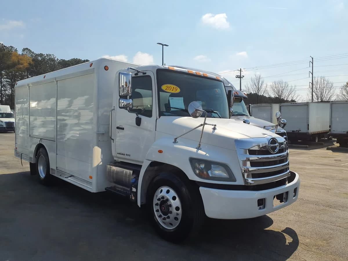 2019 Hino 338