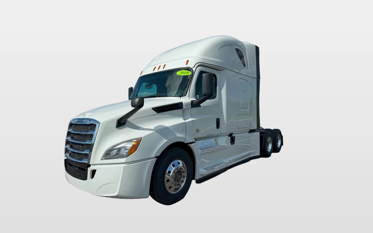 2019 FREIGHTLINER CASCADIA 126SLP