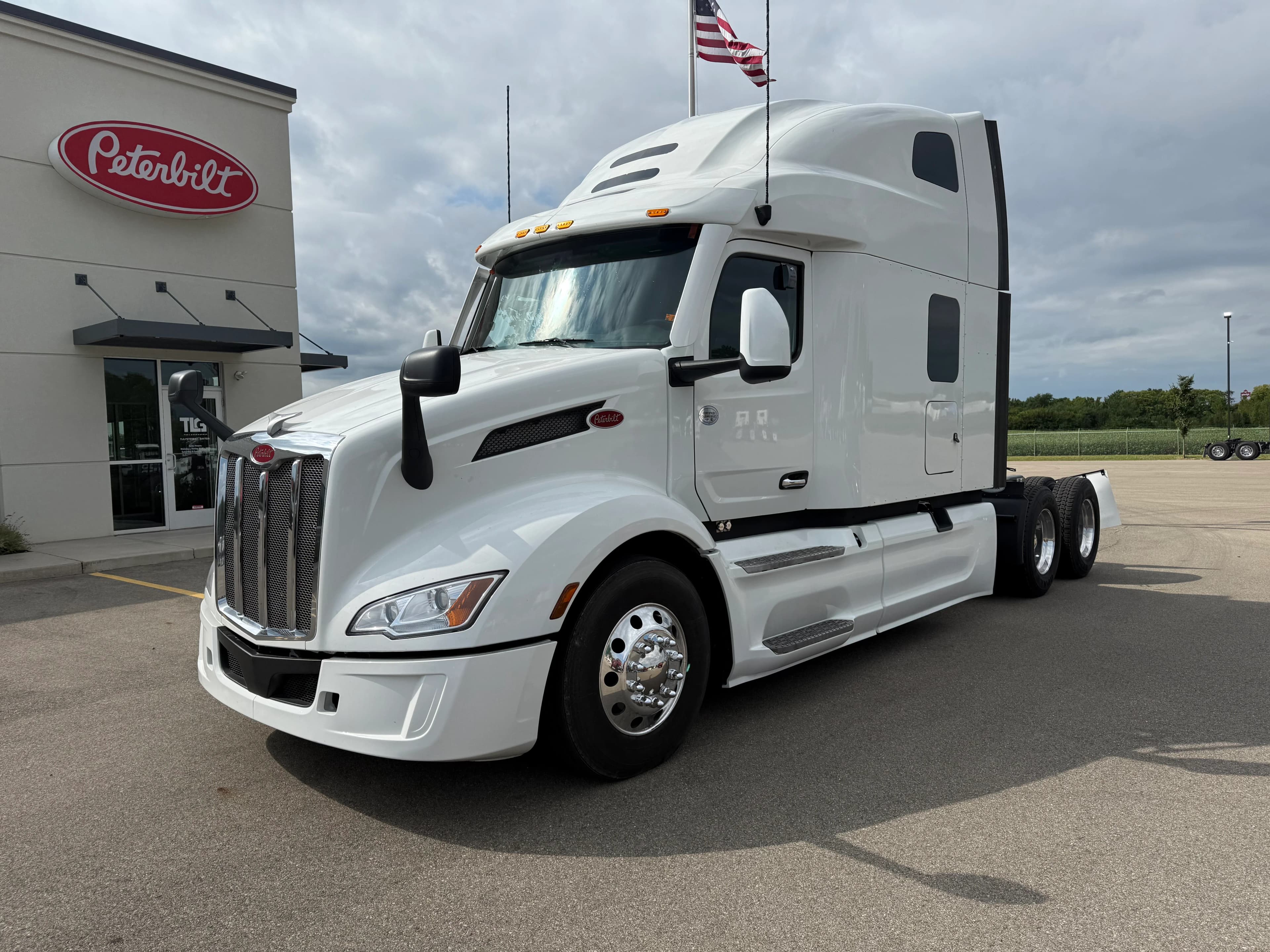 2023 Peterbilt 579