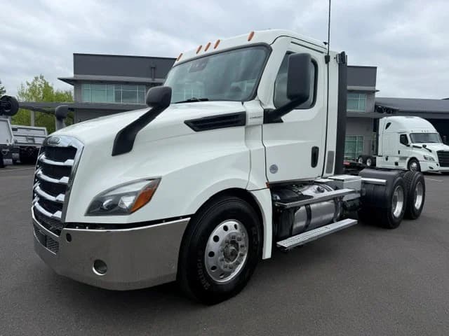2022 Freightliner Cascadia
