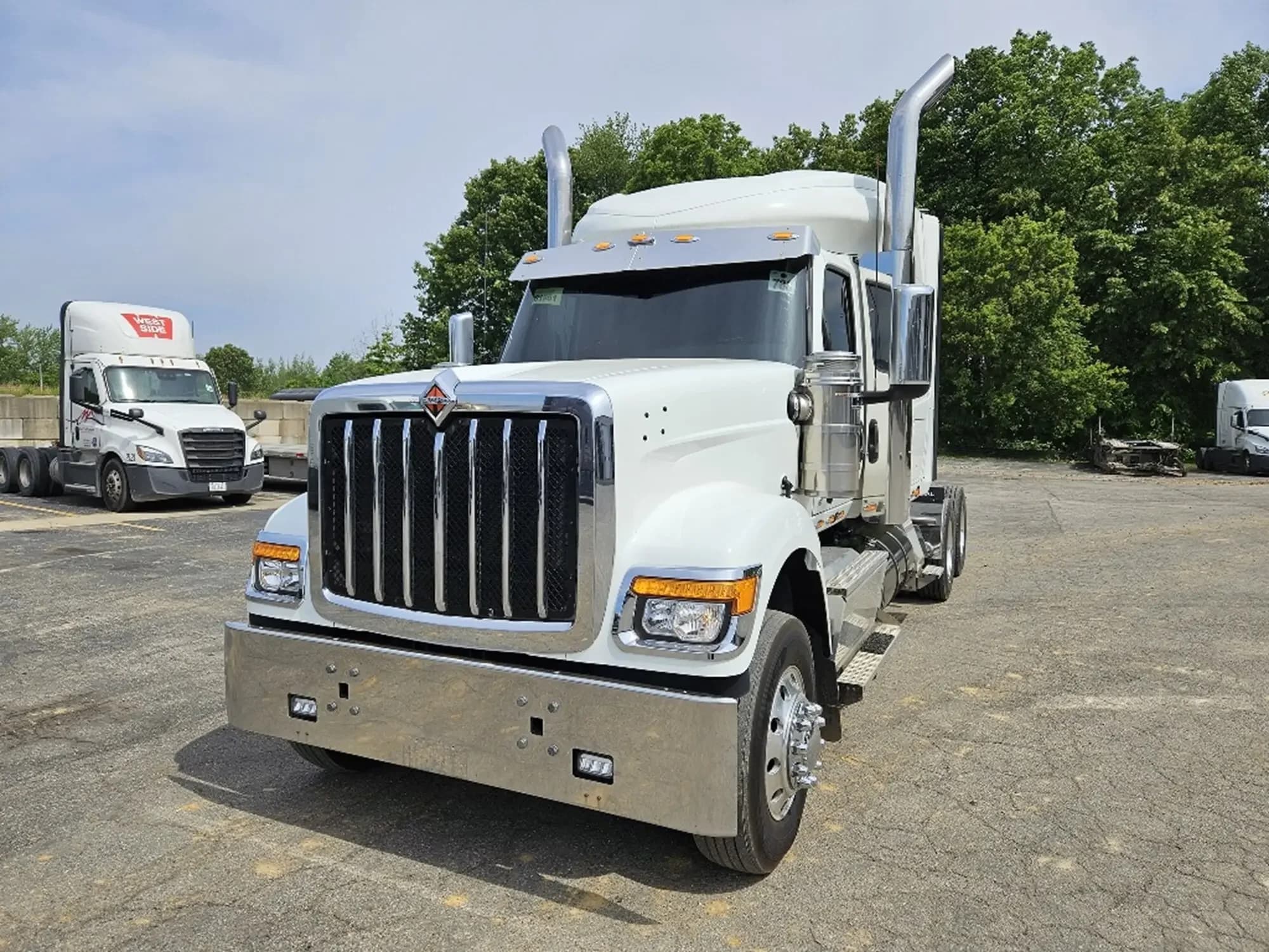 2023 International HX