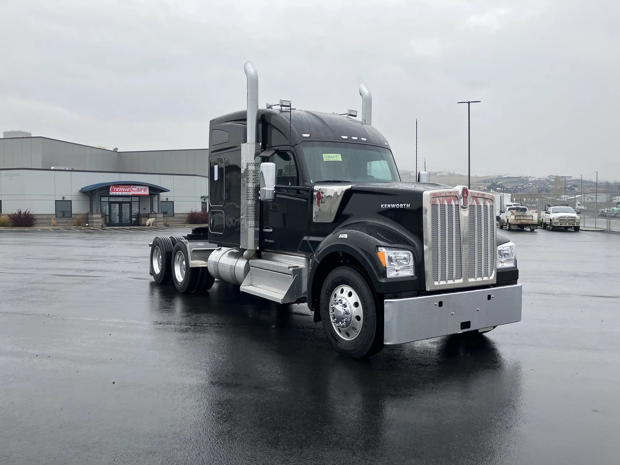 2026 Kenworth W990