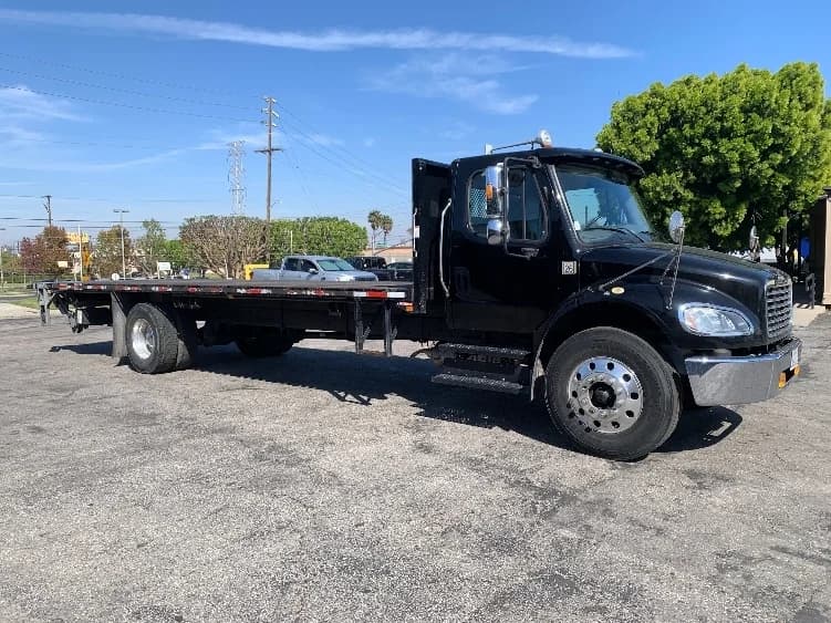 2020 Freightliner M2 106