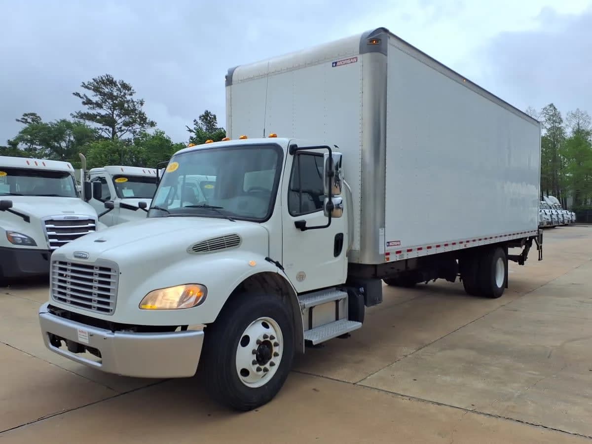 2020 Freightliner M2 106