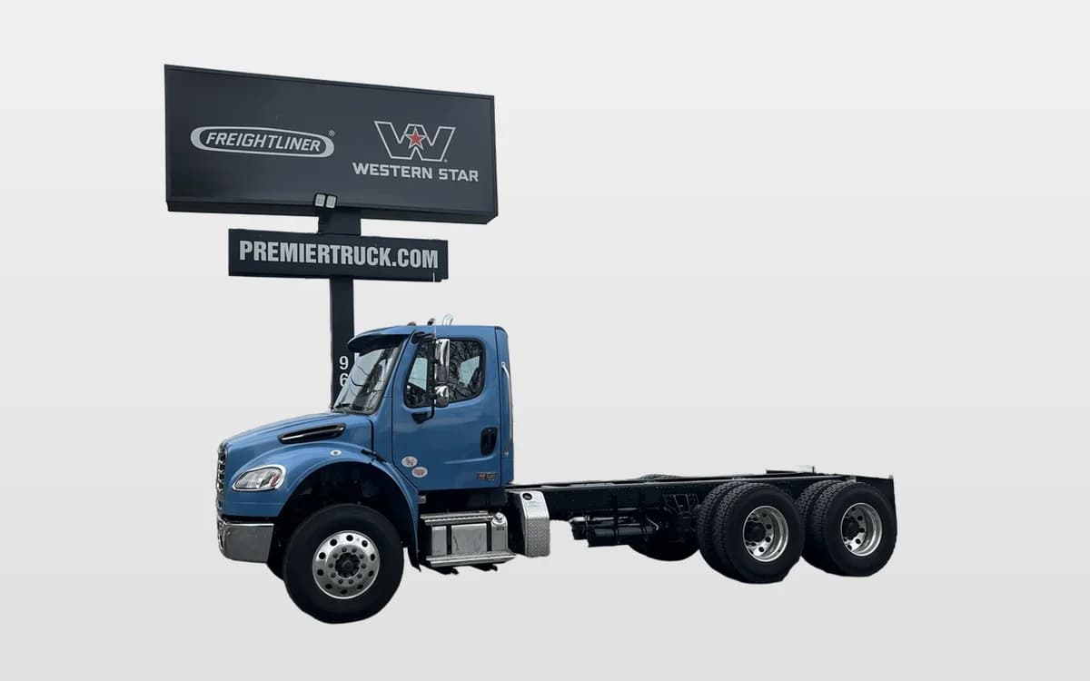 2025 Freightliner M2 106
