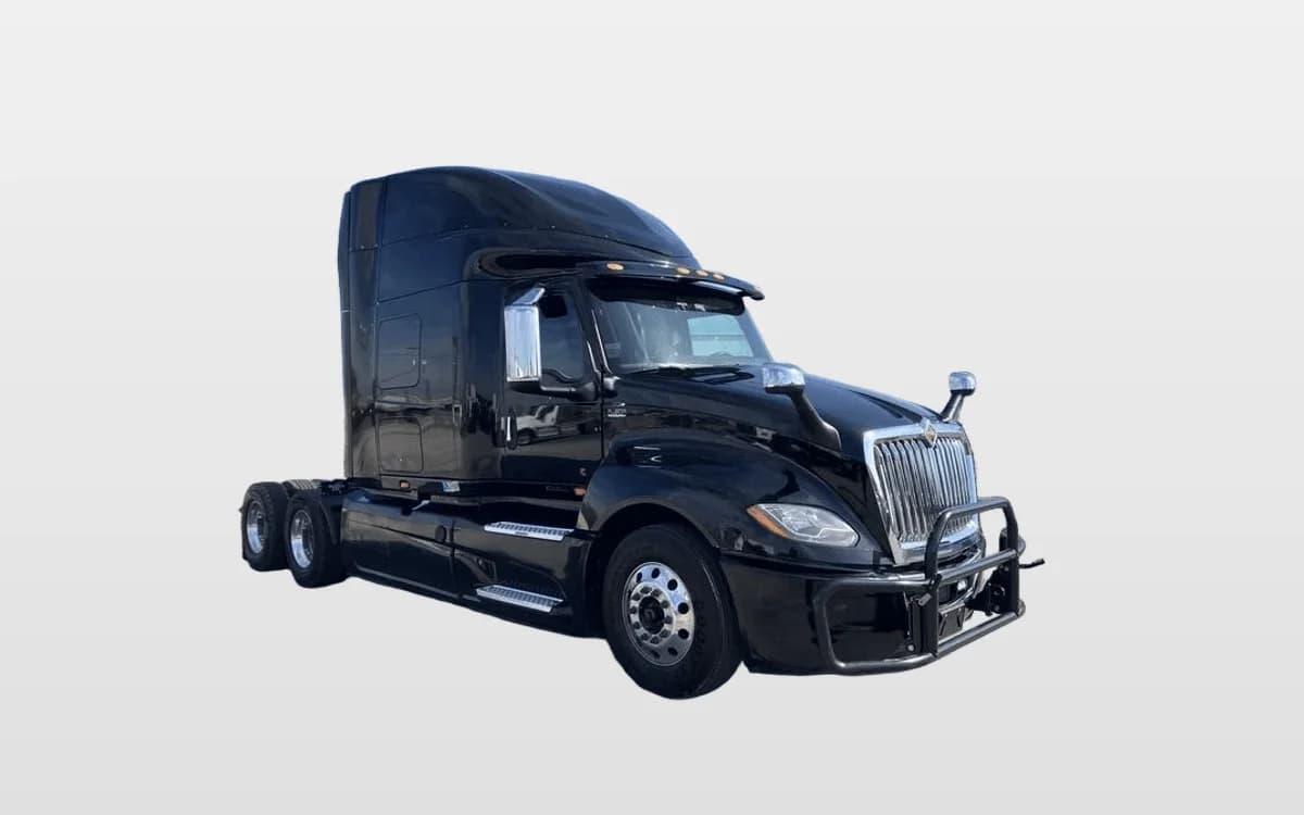 2022 International LT in Columbia