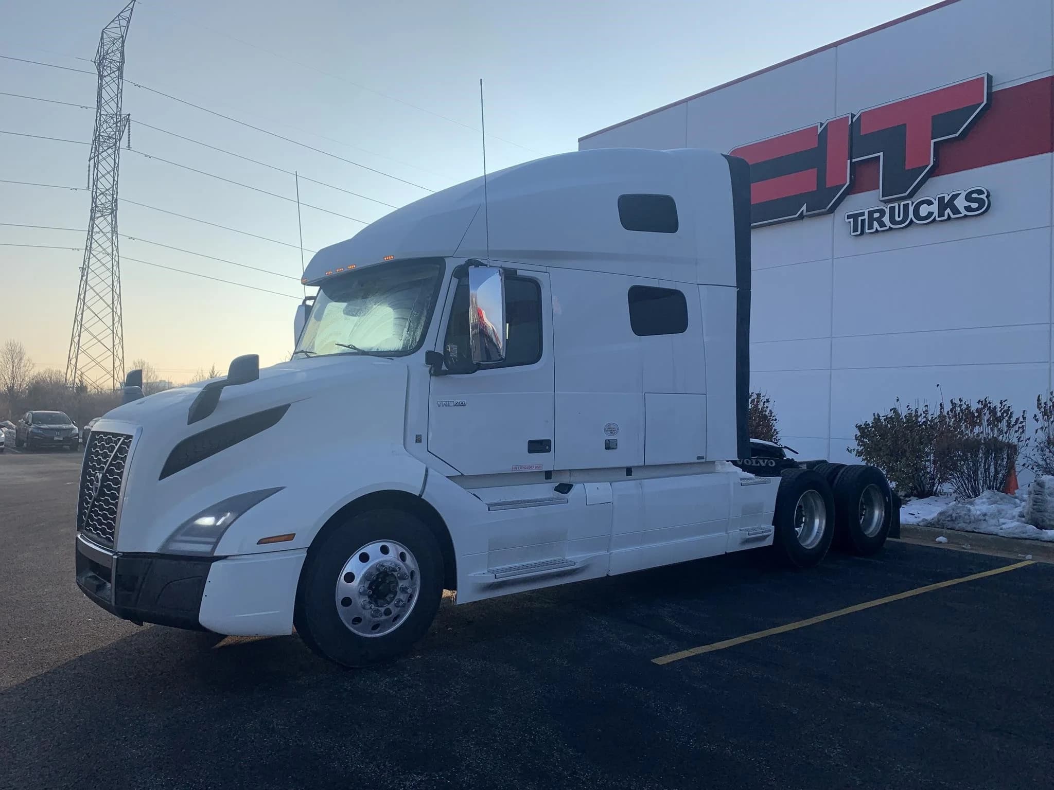 2022 Volvo VNL 760