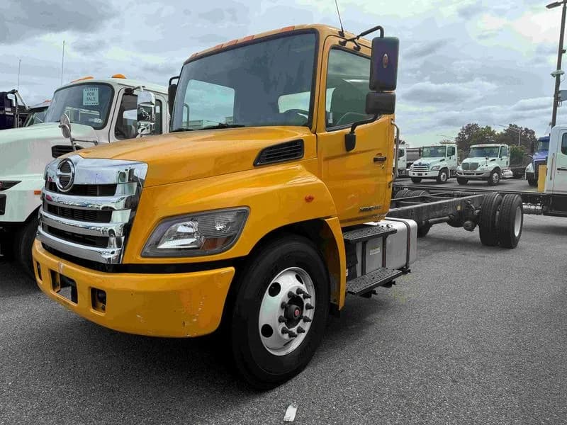 2019 Hino 338