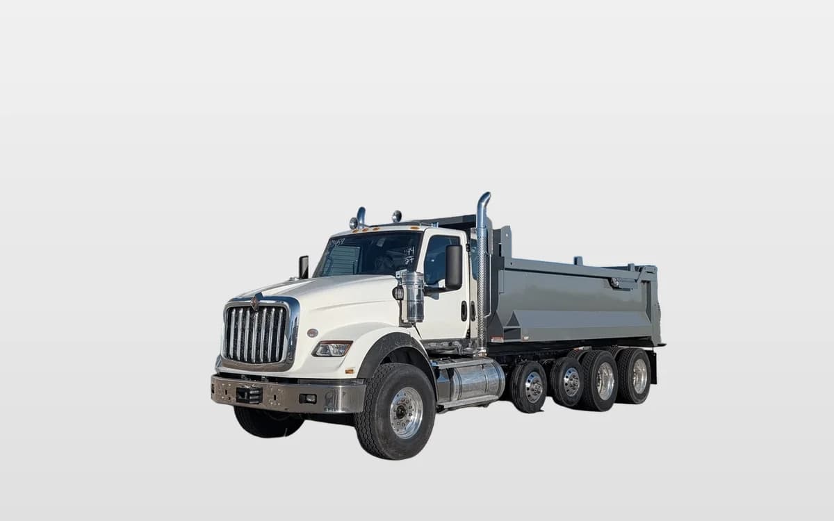 2025 International HX in Davenport, IA