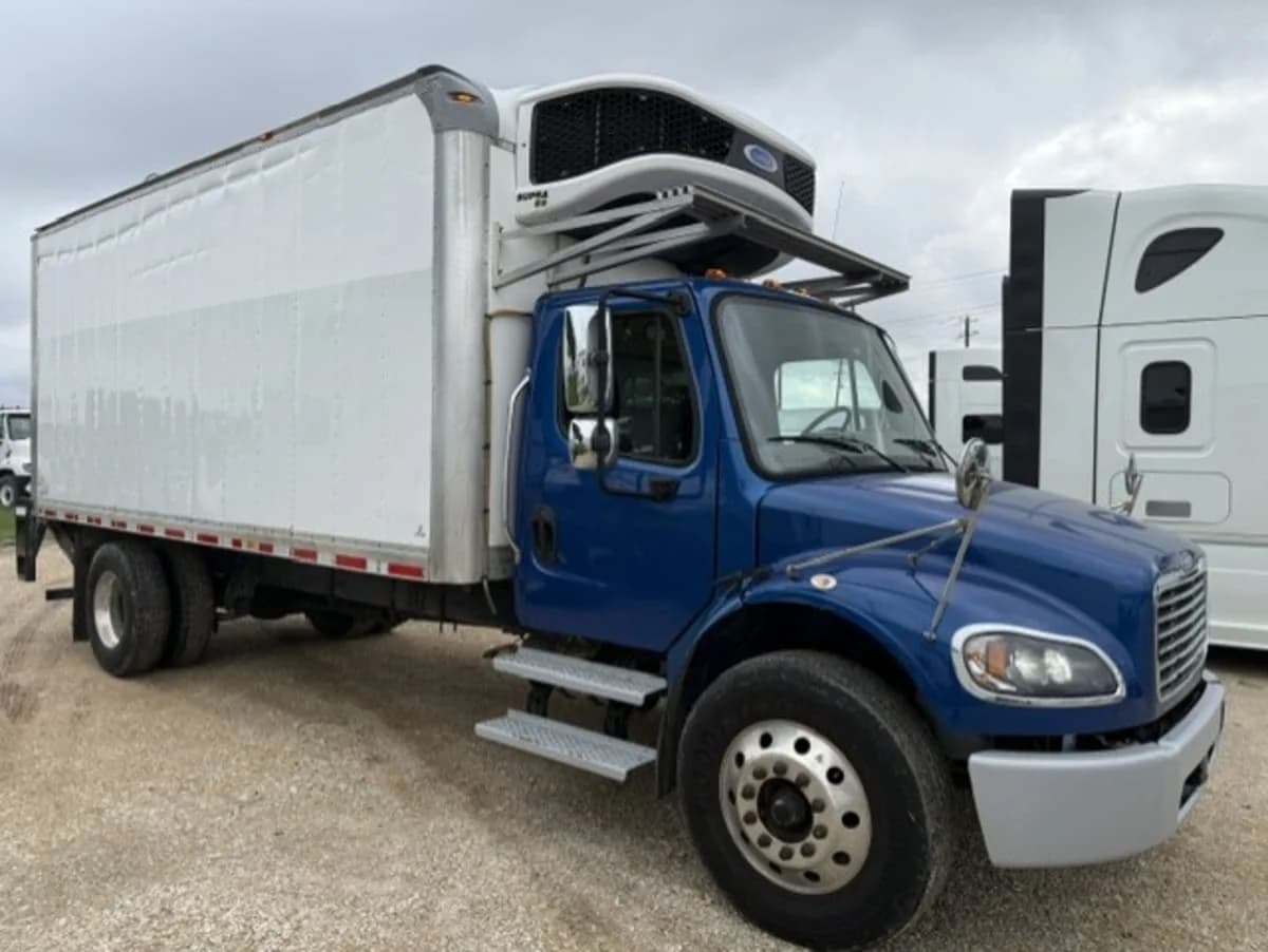 2021 Freightliner M2 106