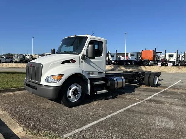 2025 Peterbilt
