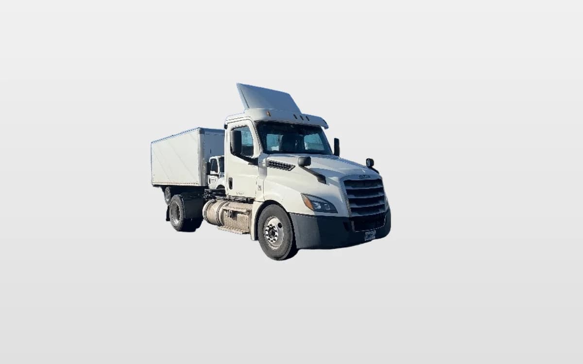 2020 Freightliner Cascadia in Middlefield, OH