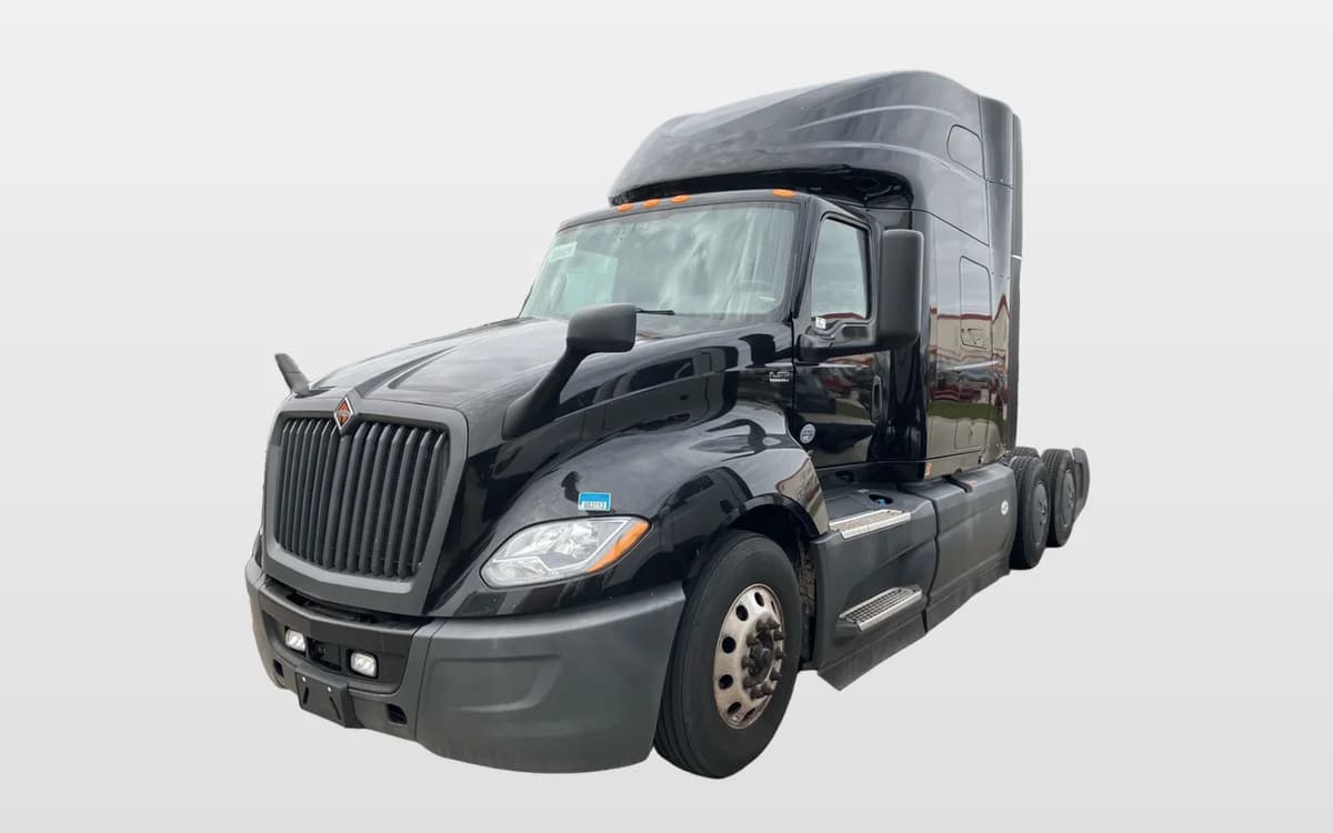 2022 International LT