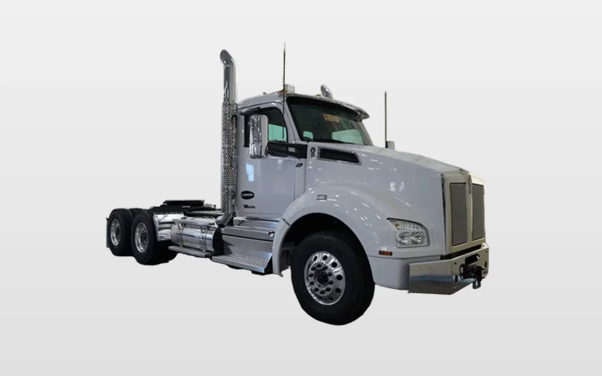 2027 Kenworth T880