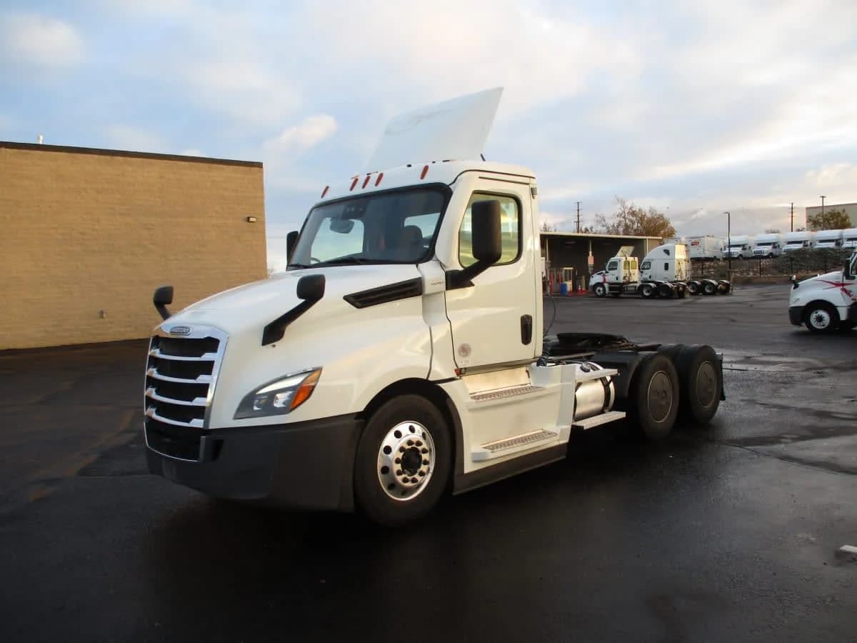 2022 Freightliner Cascadia