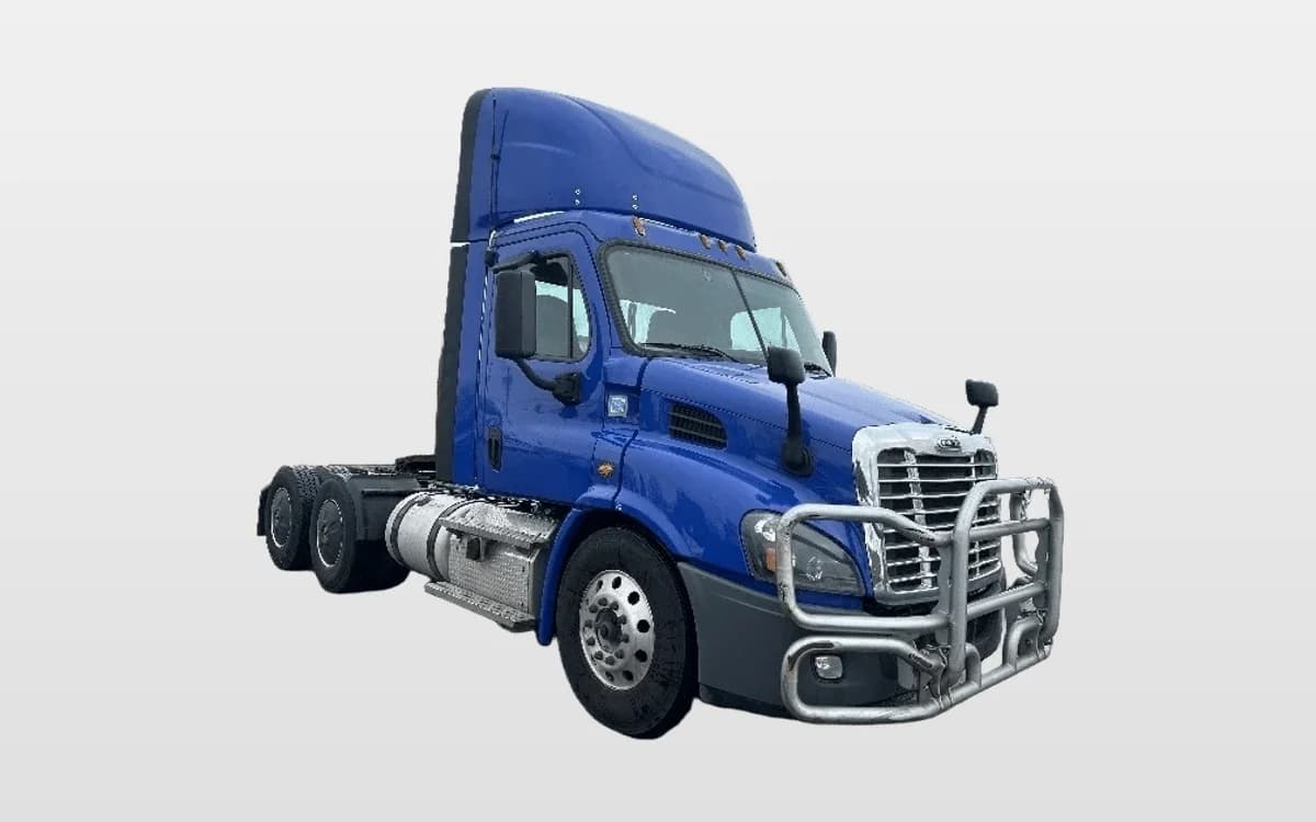2020 Freightliner Cascadia in Elkhart, IN