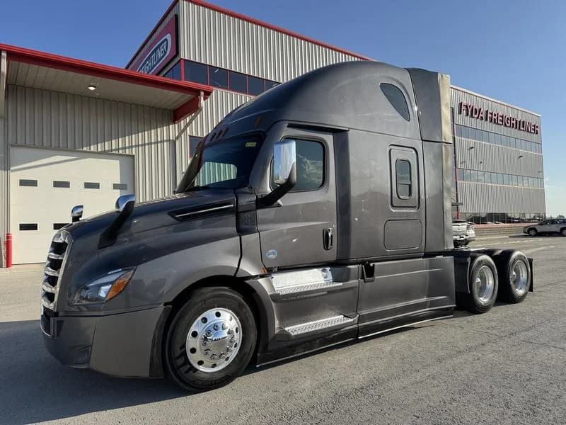 2024 Freightliner Cascadia