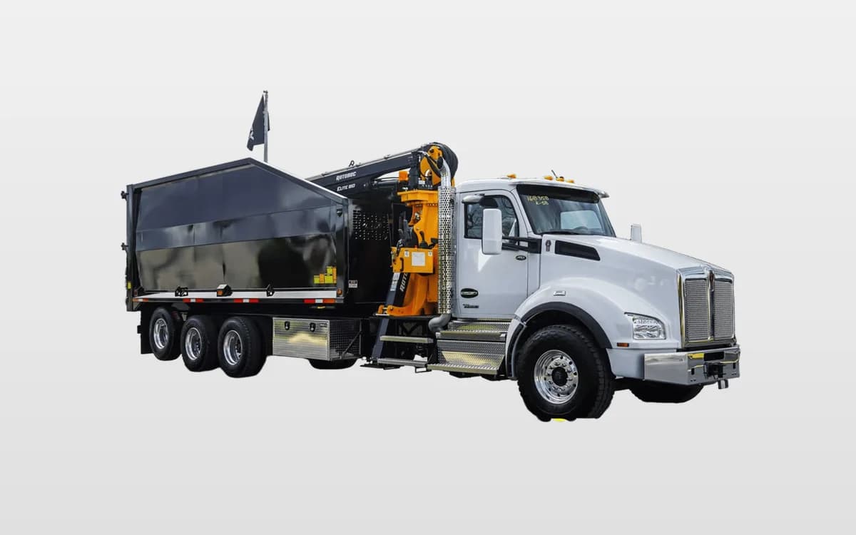 2025 Kenworth T880