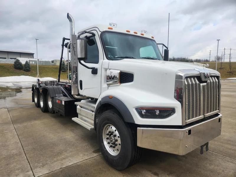 2025 Western Star 49X