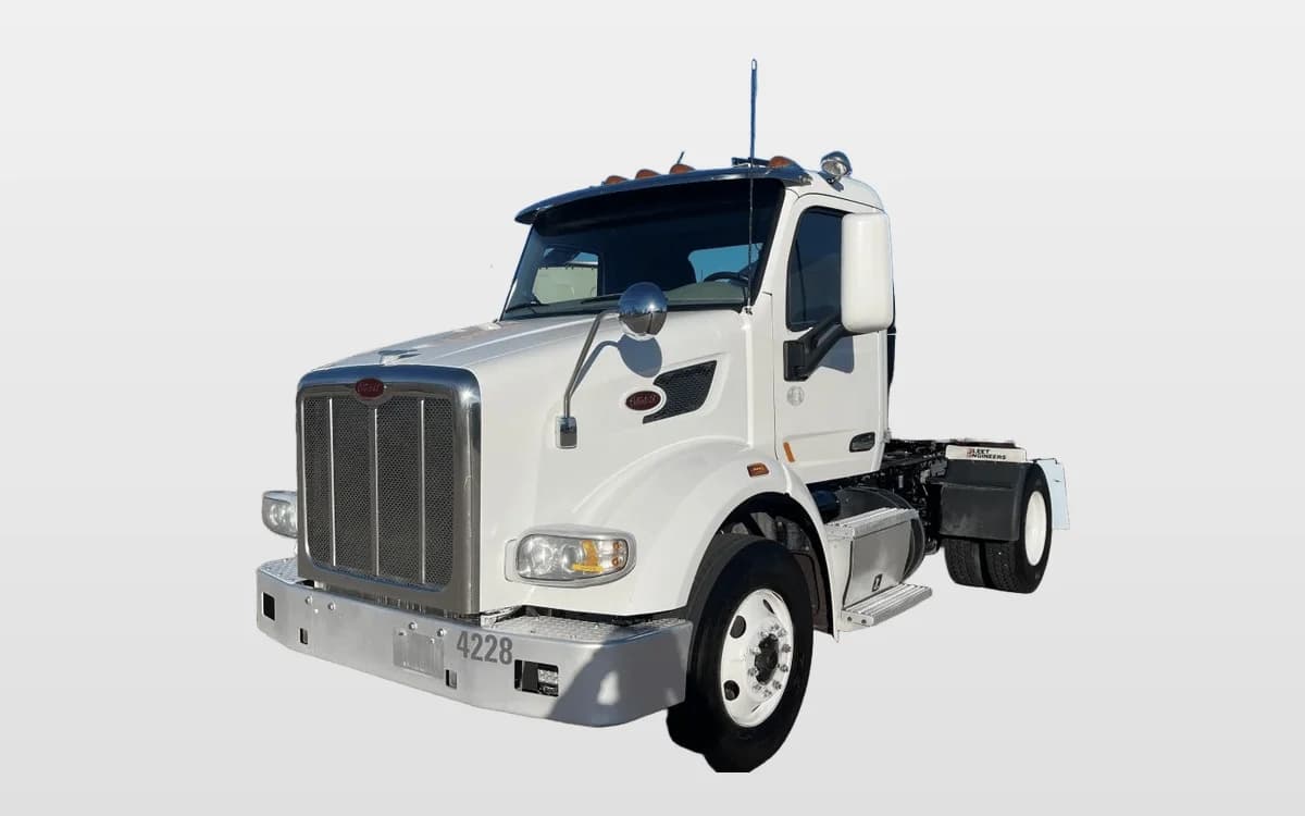 2020 PETERBILT 567