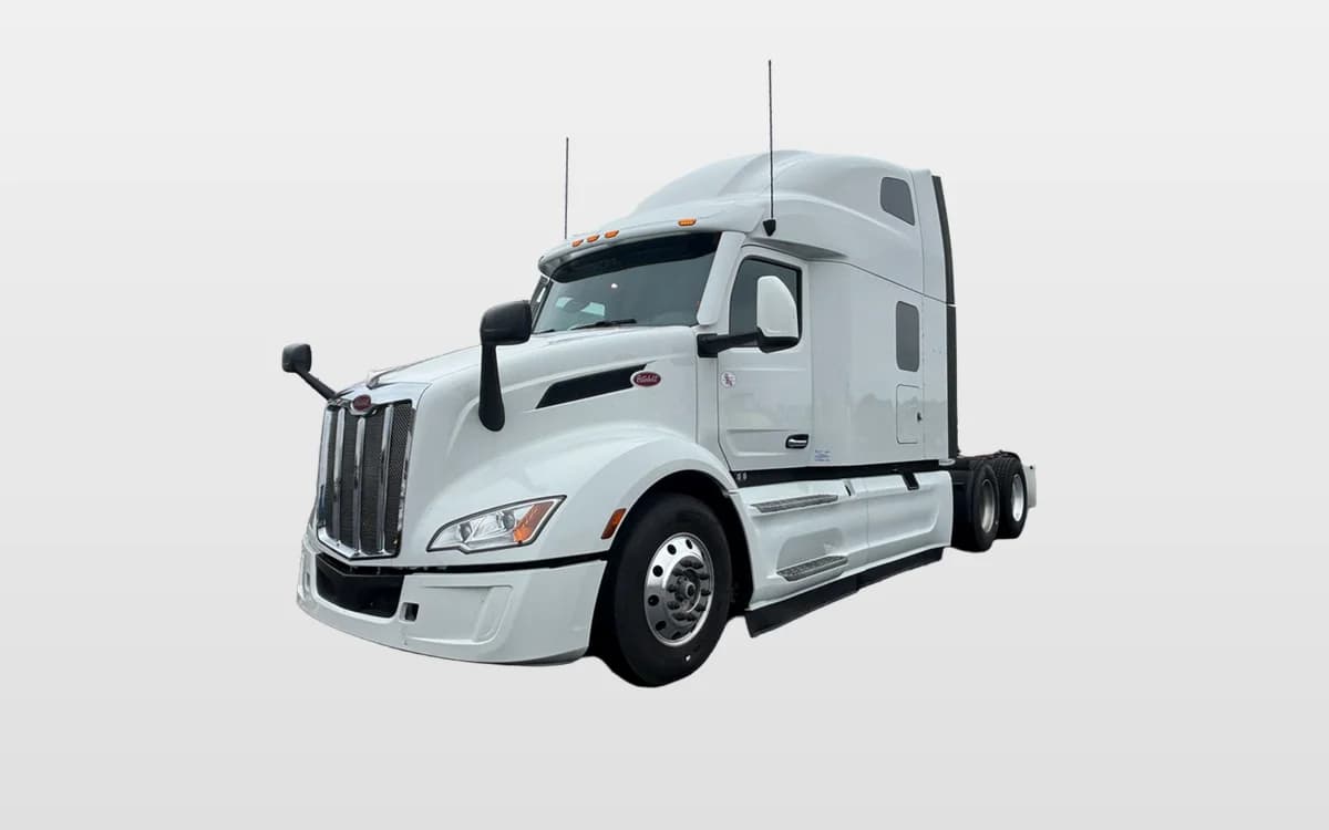2023 PETERBILT 579