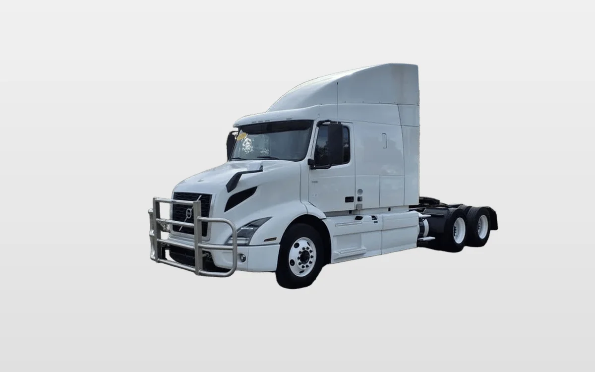 2020 Volvo VNR 640 in West Chester, OH