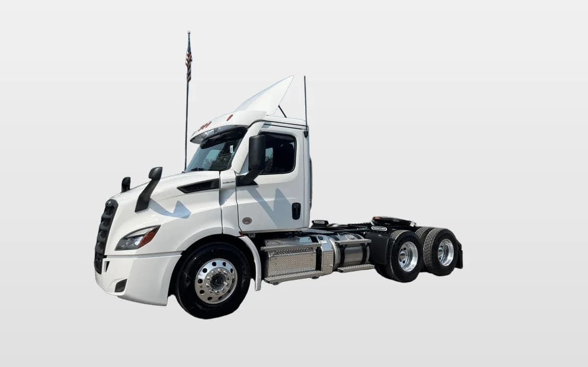2025 Freightliner Cascadia in La Grande, OR