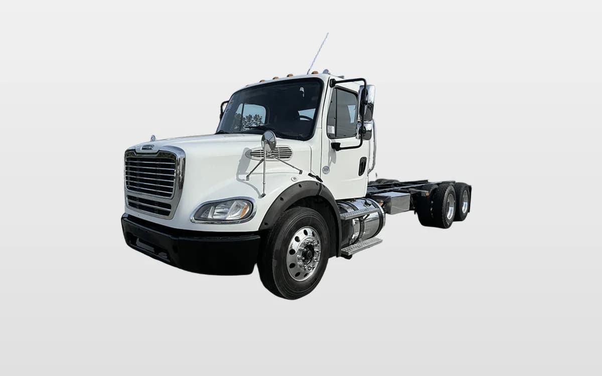 2019 Freightliner M2 106