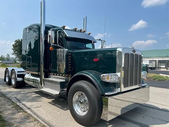 2024 Peterbilt 389