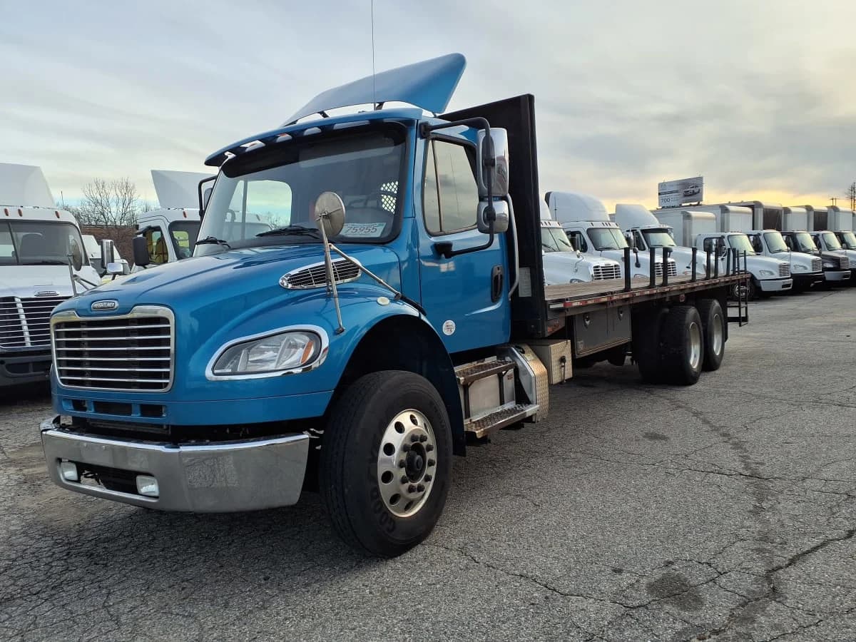 2018 Freightliner M2 106