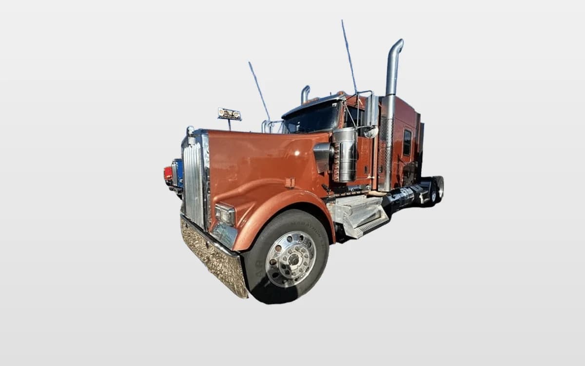 2023 Kenworth W900