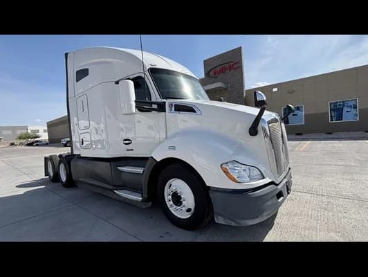 2022 Kenworth T680