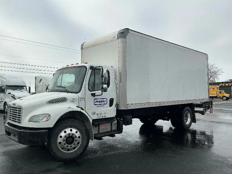 2020 Freightliner M2 106