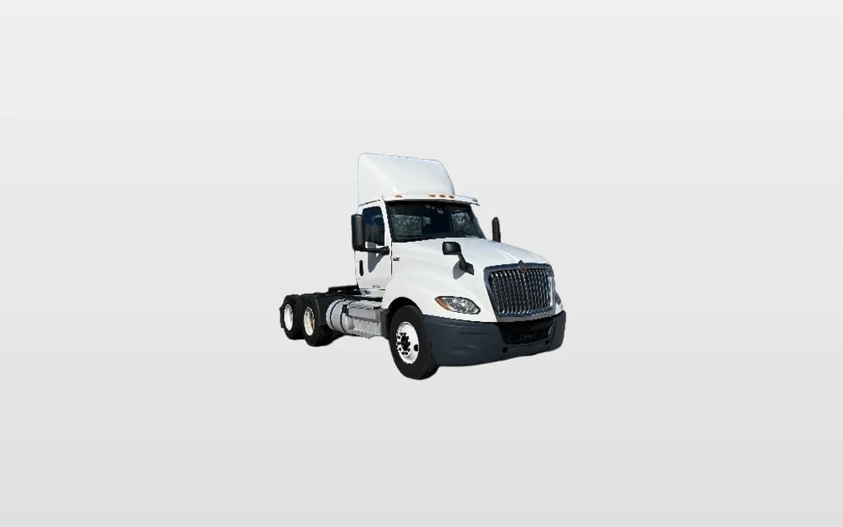 2018 International LT in Tampa, FL