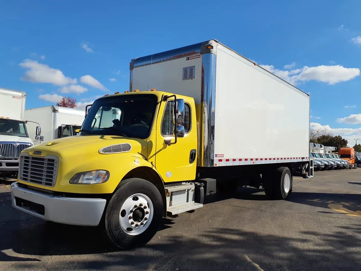 2016 Freightliner M2 106