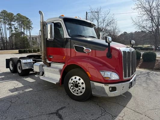 2017 Peterbilt 579