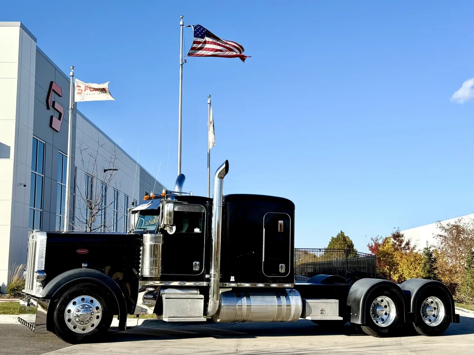 2017 Peterbilt 389