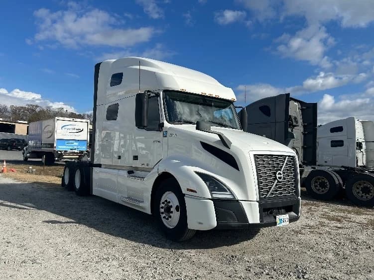 2023 Volvo VNL 760