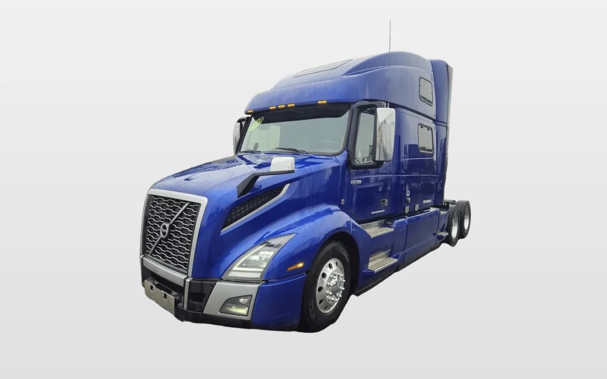 2022 Volvo VNL 860 in Madison, WI