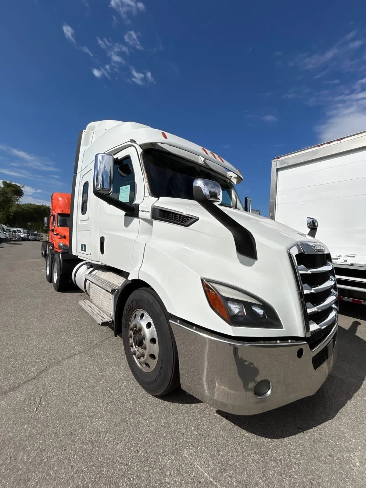 2020 Freightliner Cascadia