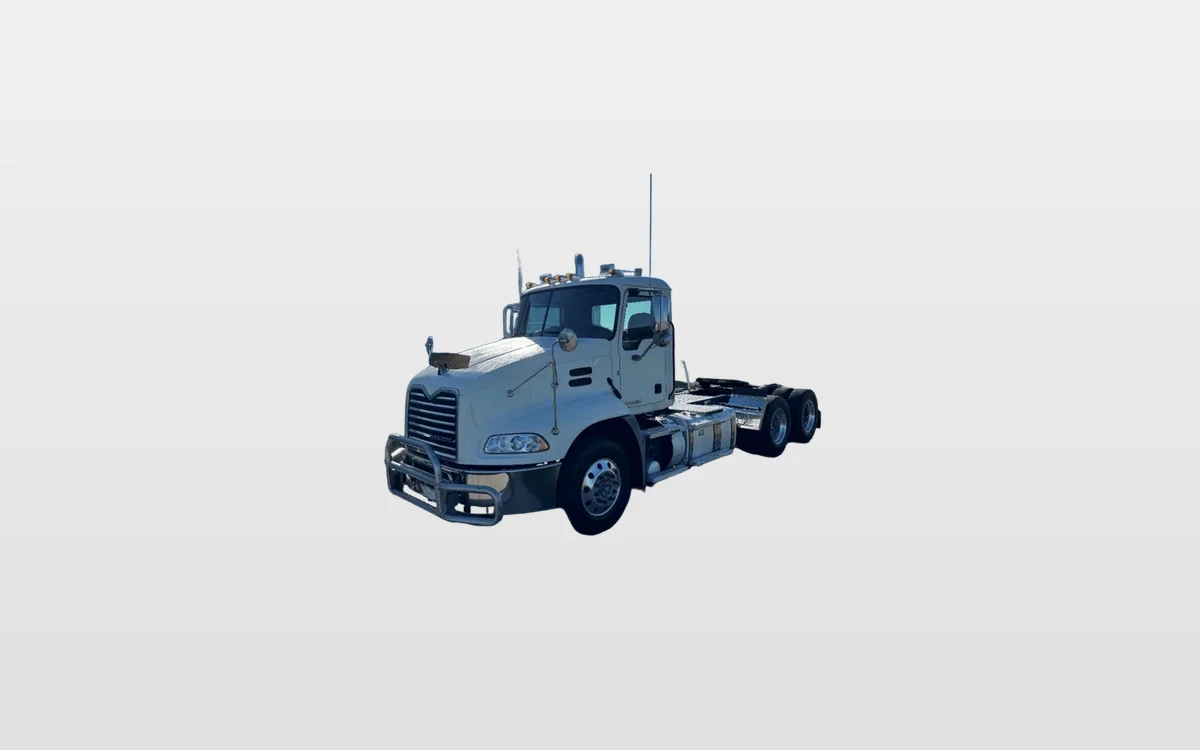 2016 Mack Pinnacle in Ankeny, IA