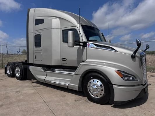 2024 Kenworth T680